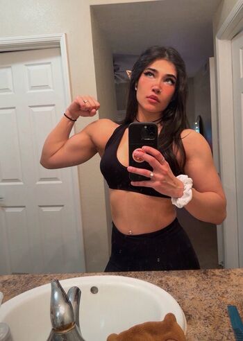 Naila iqbal leaked private photo uncensored HD quality