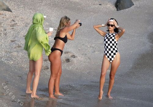 Natasha oakley page leaked private photo uncensored HD quality