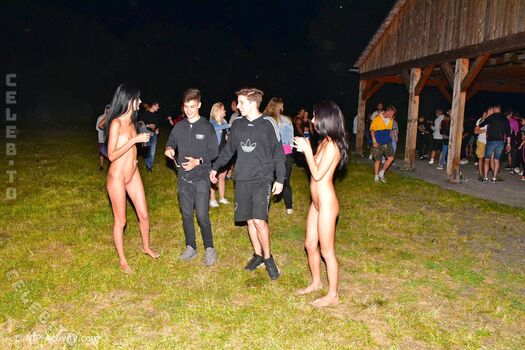 Nude in public page leaked private photo uncensored HD quality