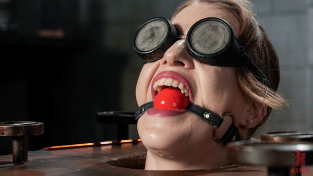 Octavia red page leaked private photo uncensored HD quality