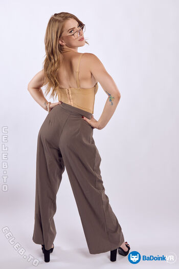 Octavia red page leaked private photo uncensored HD quality