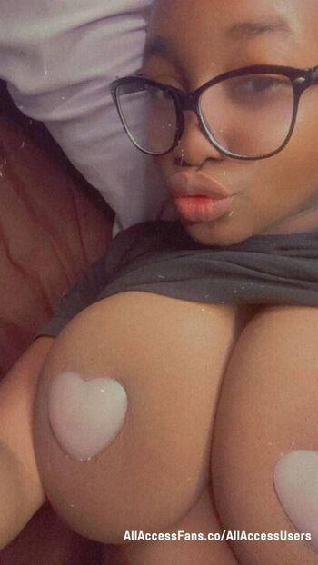 Oduola tolashe page leaked private photo uncensored HD quality