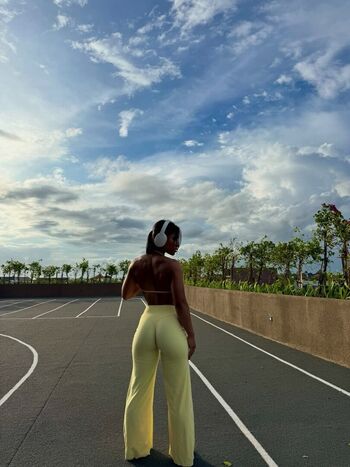 Okyyoliviaa  page leaked private photo uncensored HD quality