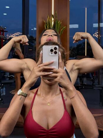 Okyyoliviaa  page leaked private photo uncensored HD quality