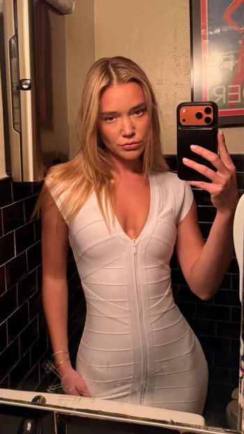 Olivia ponton page leaked private photo uncensored HD quality