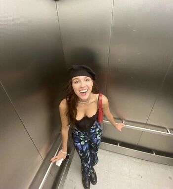 Olivia rodrigo  page leaked private photo uncensored HD quality