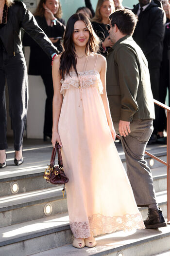 Olivia rodrigo  page leaked private photo uncensored HD quality