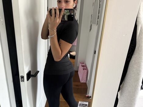 Oliviaraynn page leaked private photo uncensored HD quality