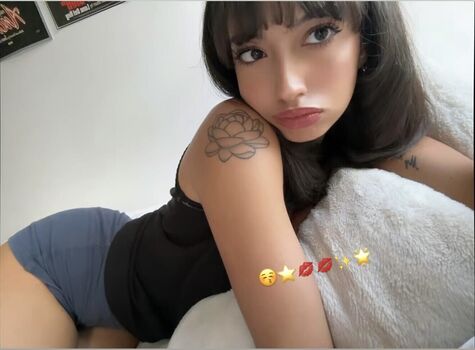 Oliviaraynn page leaked private photo uncensored HD quality