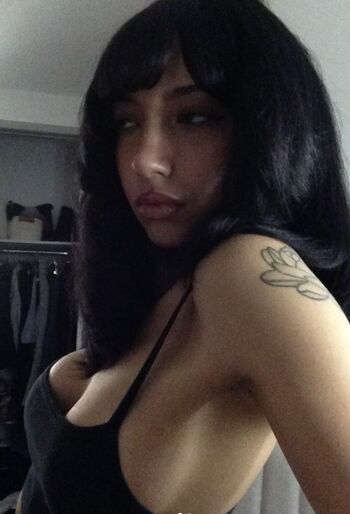 Oliviaraynn page leaked private photo uncensored HD quality