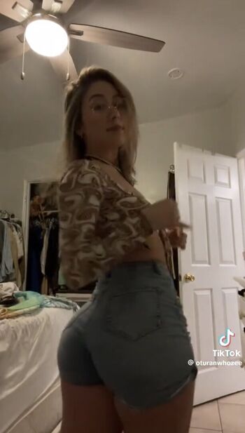 Oturanwhozee page leaked private photo uncensored HD quality