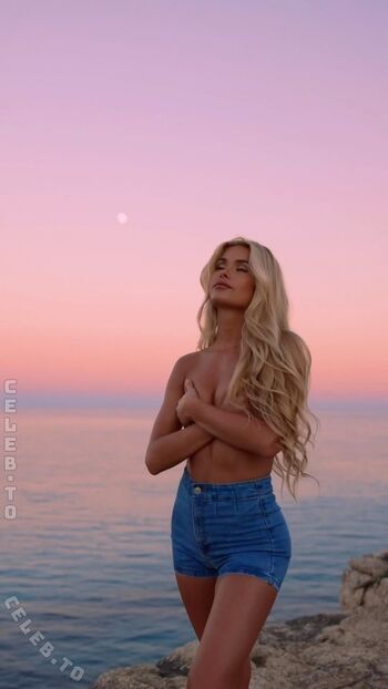 Pamela reif page leaked private photo uncensored HD quality