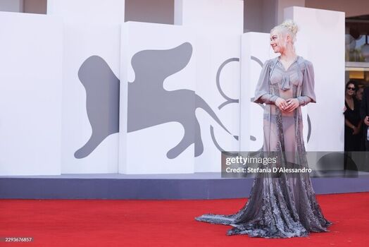 Phoebe bridgers leaked private photo uncensored HD quality