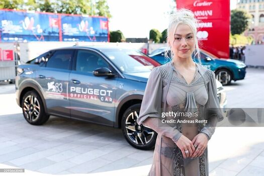 Phoebe bridgers leaked private photo uncensored HD quality