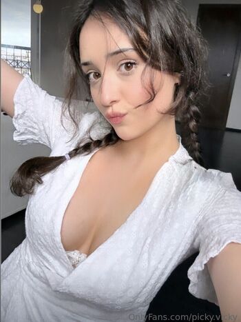 Picky vicky leaked private photo uncensored HD quality