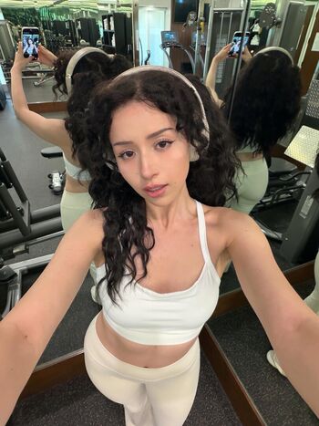 Pokimane  page leaked private photo uncensored HD quality