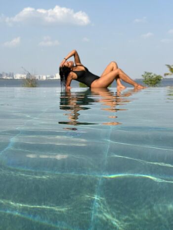 Priyanka chopra page leaked private photo uncensored HD quality