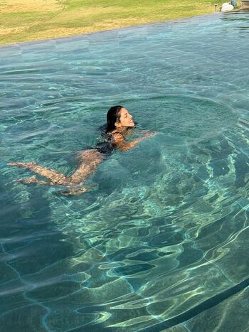 Priyanka chopra page leaked private photo uncensored HD quality
