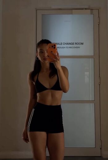 Rachelteetyler leaked private photo uncensored HD quality