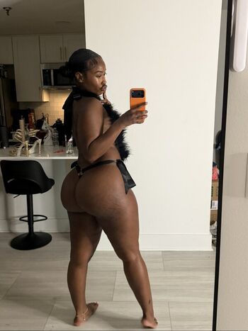 Realkeylamarie leaked private photo uncensored HD quality