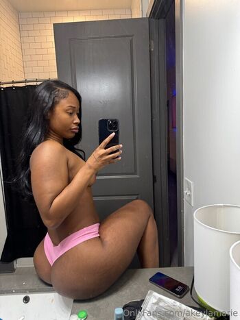 Realkeylamarie leaked private photo uncensored HD quality