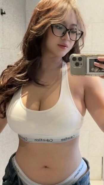 Restha maharani leaked private photo uncensored HD quality