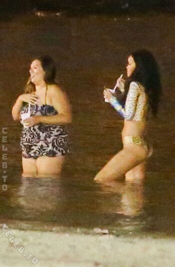 Rihanna  page leaked private photo uncensored HD quality