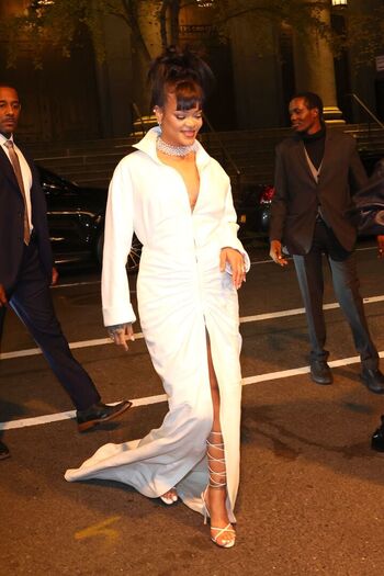 Rihanna  page leaked private photo uncensored HD quality