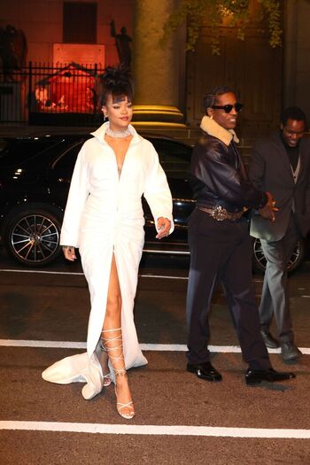 Rihanna  page leaked private photo uncensored HD quality