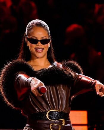 Rihanna  page leaked private photo uncensored HD quality