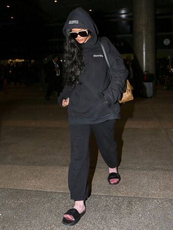 Rihanna  page leaked private photo uncensored HD quality