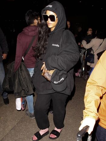 Rihanna  page leaked private photo uncensored HD quality