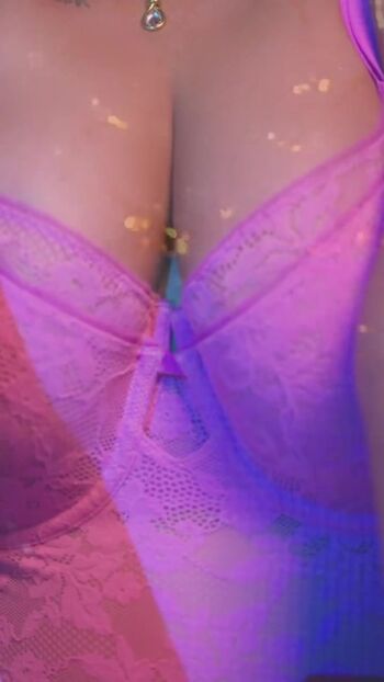 Rihanna  page leaked private photo uncensored HD quality