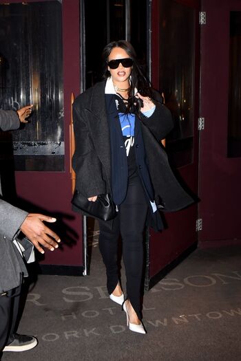 Rihanna  page leaked private photo uncensored HD quality