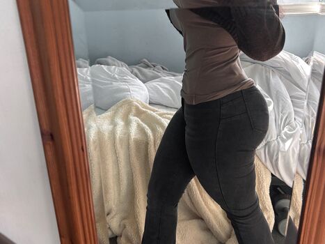 Robyn  page leaked private photo uncensored HD quality