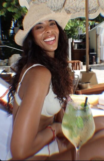 Rochelle humes page leaked private photo uncensored HD quality