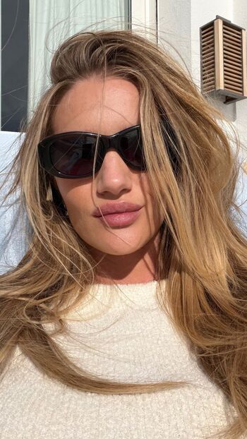Rosie huntington whiteley leaked private photo uncensored HD quality