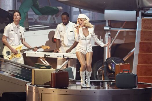 Sabrina carpenter  page leaked private photo uncensored HD quality