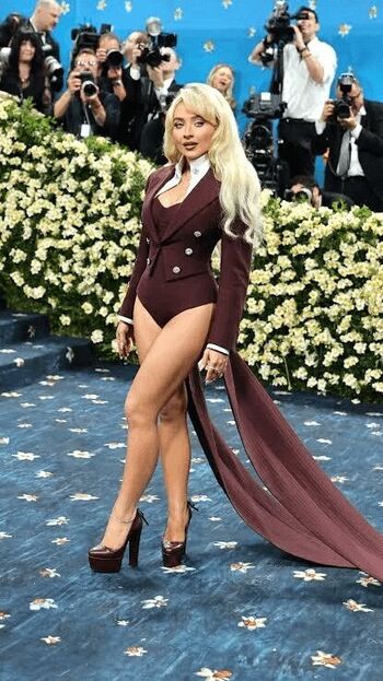 Sabrina carpenter  page leaked private photo uncensored HD quality