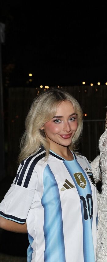 Sabrina carpenter  page leaked private photo uncensored HD quality