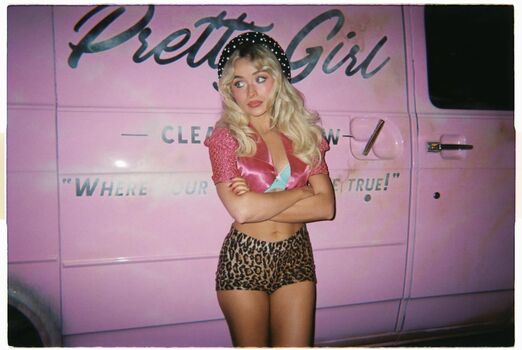 Sabrina carpenter  page leaked private photo uncensored HD quality