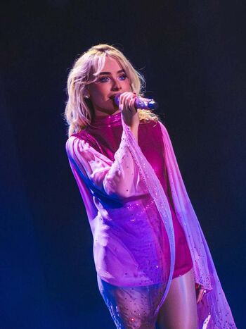 Sabrina carpenter  page leaked private photo uncensored HD quality