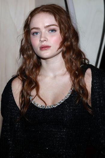 Sadie sink page leaked private photo uncensored HD quality
