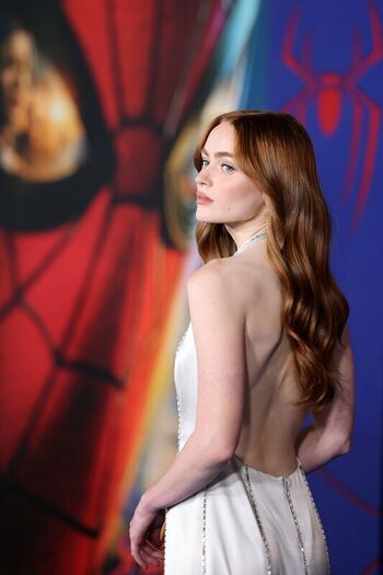 Sadie sink page leaked private photo uncensored HD quality