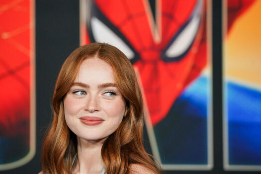 Sadie sink page leaked private photo uncensored HD quality
