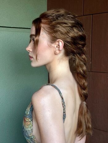 Sadie sink page leaked private photo uncensored HD quality