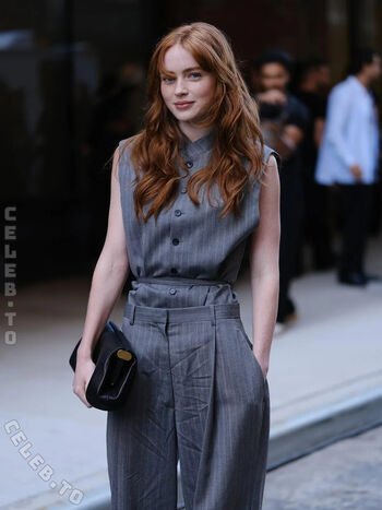 Sadie sink leaked private photo uncensored HD quality