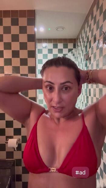 Saira khan page leaked private photo uncensored HD quality