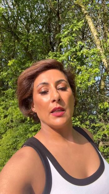 Saira khan page leaked private photo uncensored HD quality