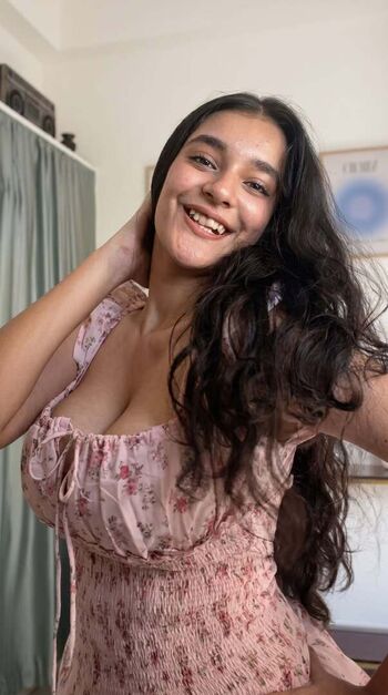 Sakshi pandey page leaked private photo uncensored HD quality